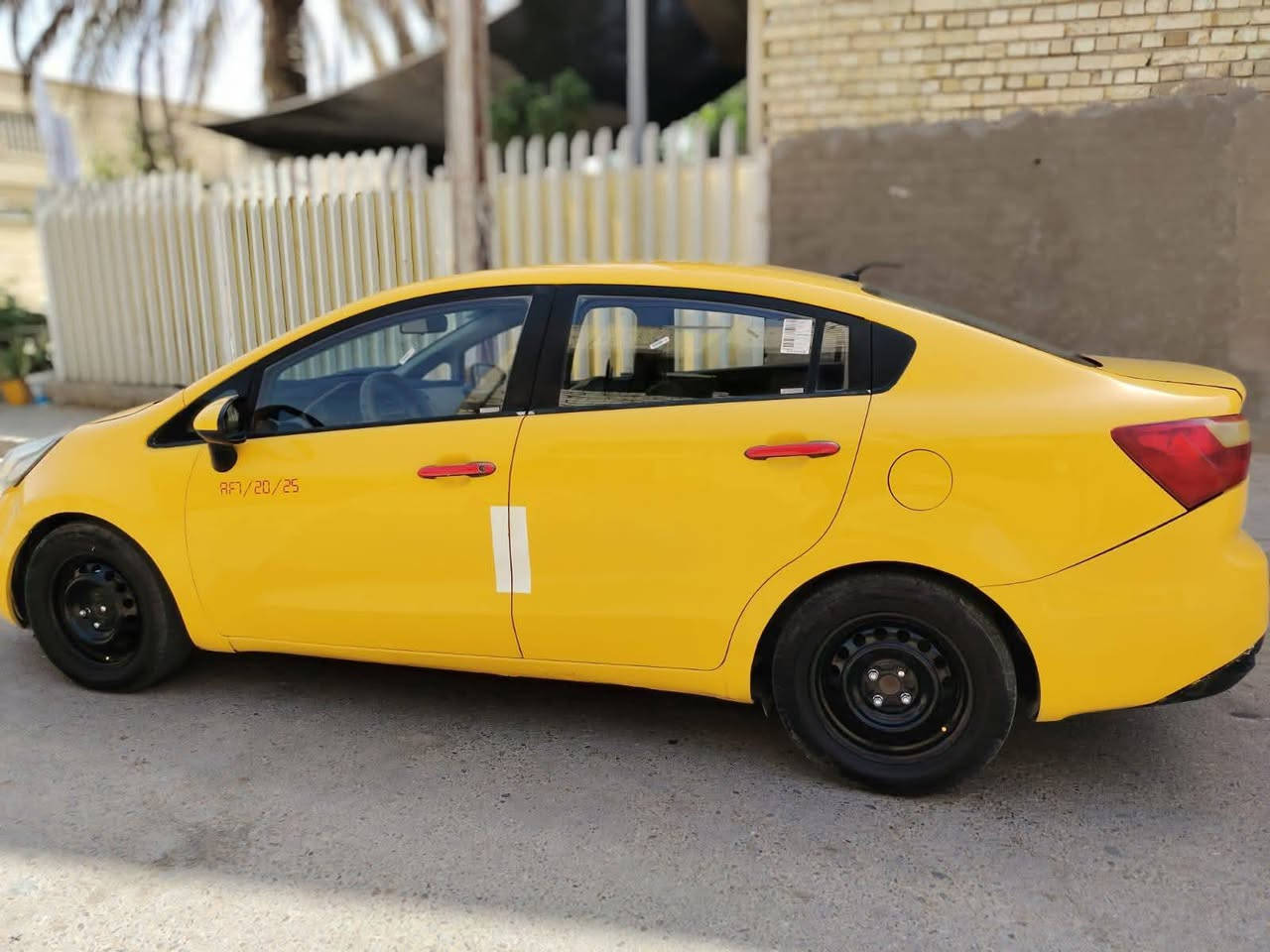 السلام عليكم سيارة ريو خليجي  موديل 15 رقم جديد وهزة جديدة السعر 85 العنوان الامين قرب أسواق كرار الوائلي رقم الموبيل *********** موجود واتساب غير موجود على الفيس الاستفسار الاتصال على الرقم محرك 1600
