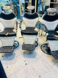 كراسي لبيع مستخدمه العنوان بغداد الشعله 07718657326