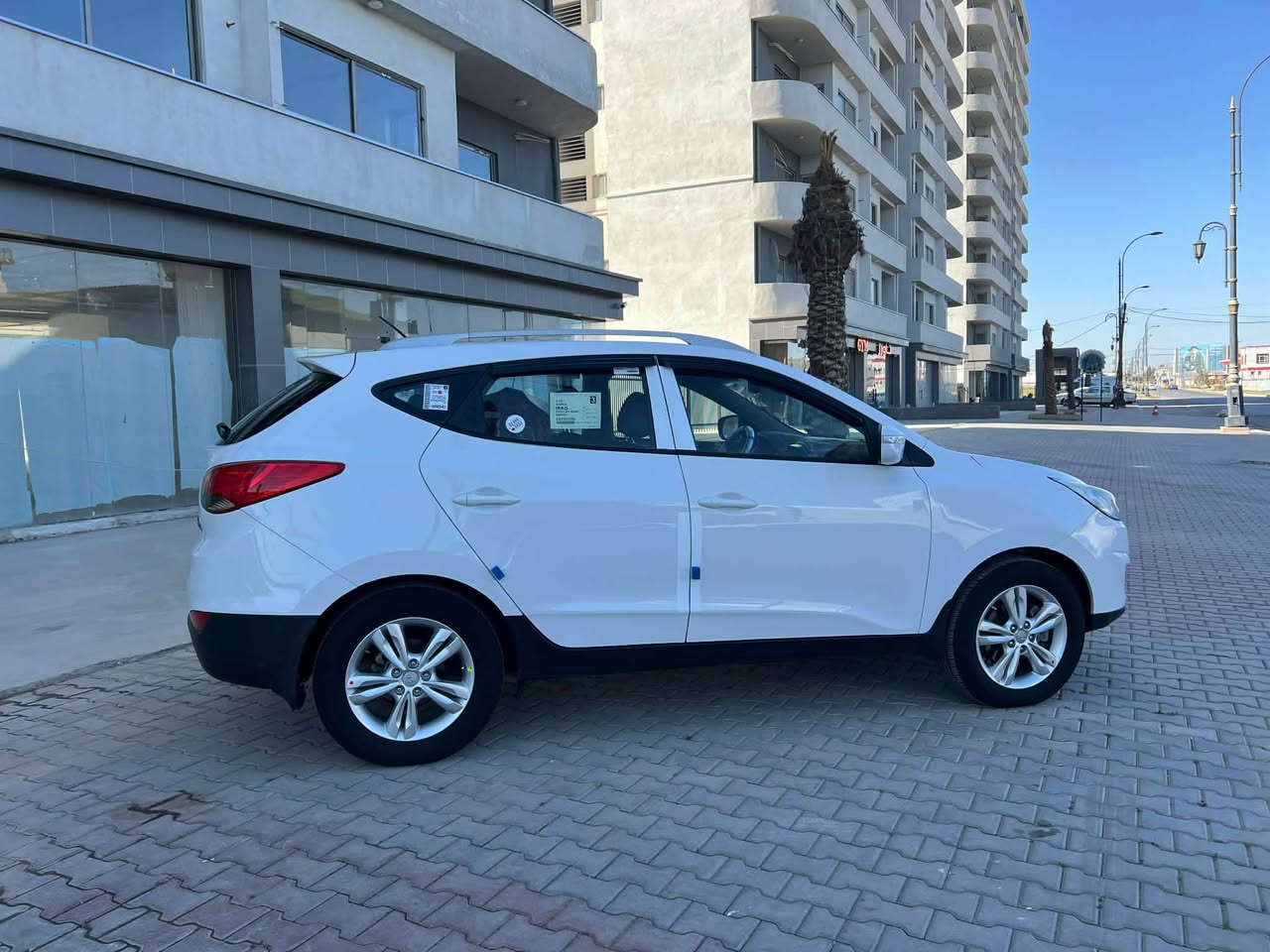 هوندا توسان خليجي محرك دوش 
موبايل***********
موديل2013
سياره بدون ضرر بدون صبع بدون دواخل بيها فقط شبر تعديل جاملغ سايق
محرك مامفتوح كير مامفتوح لا صرف لابخار
مواصفات 
ويل كرووم
مرايه اشاره +شفت
بلاجكتور
كامرا بل مرايه
العدد سويج 2 بلادي
نضام cec
تخم تاير جديد صدر جديد بطاريه جديد تبريد تدفئ بشرط
سياره سنويه 2030هزاه براد جديد بسمي تحويل وكاله حاضر
مكان سياره كركوك استفسار*********** كركوك, العراق
