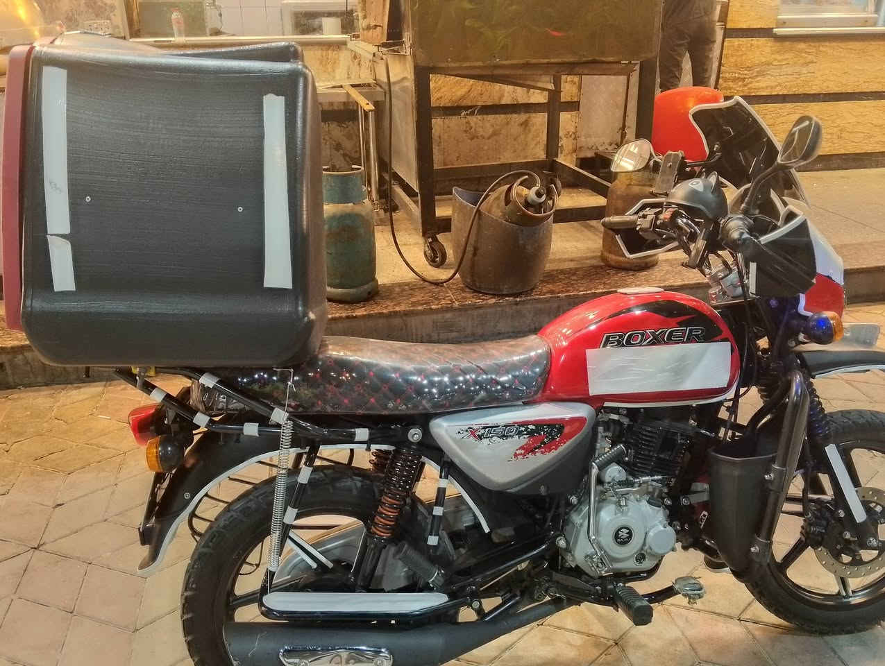 بوكسر موديل 23 نازلة بل25 ماشية 20 الف حقيقي رقم بغداد تحويل ثاني يوم مستعجل علة بيعتهة 2/و650 وبيهة مجال ***********
