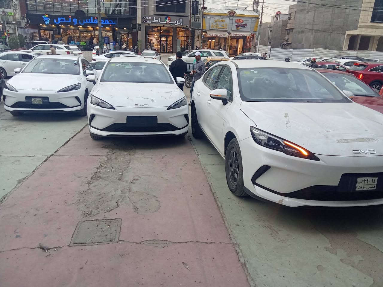 بدون كفيل استلام فوري نفس الحظة
بنظام الاقساط الداخلي يعني داخل الشركة تسدد الاقساط 

ملاحظة البيع فقط بغداد 
بغداد فقط 
بغداد فقط 
بغداد فقط 

وكل المحافظات ع راسي 

ويوجد أيضاً نضام كفيل ع مصرف 

بيوايدي زيروه استلام شركه موديل 25 بمقدمه 60 ورقه
 
القسط الشهري 600 الف صافي 

مرقم وكامل 
للاستفسار اكثر الاتصال ع الرقم التالي ماجاوب فيس فقط واتساب او اتصال 
***********
