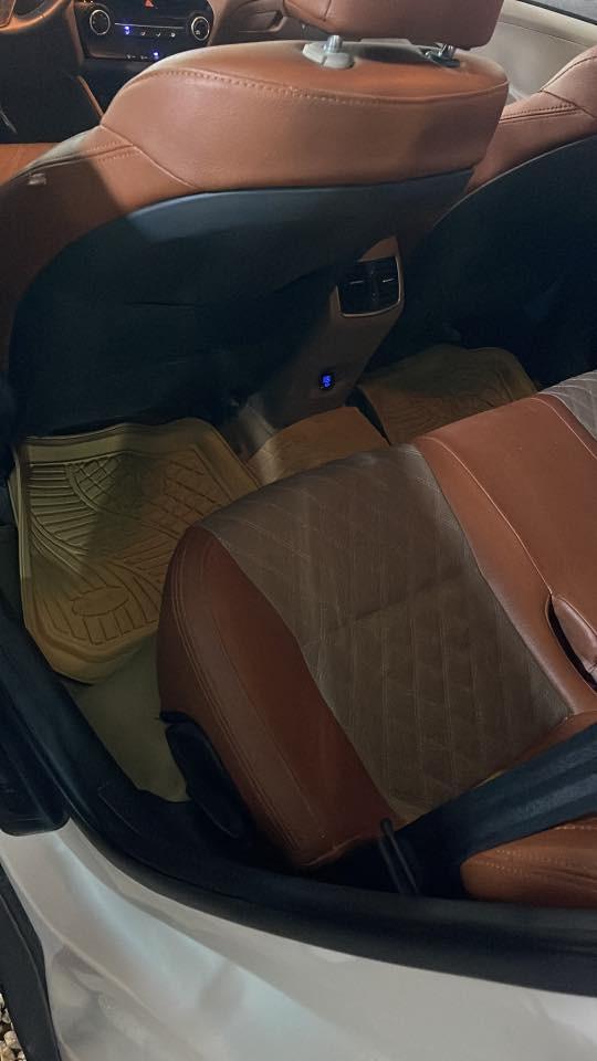 توسان ١٩ رقم بغداد ماشيه ٨٥ اصل جديده بمعنى كلمه بيها ركت صغير اسفل باب  وباقي كفاله فو ٥ عدسات سعر ٢١٠  وبيها مجال ستفسار ***********
مكاني بابل حله
