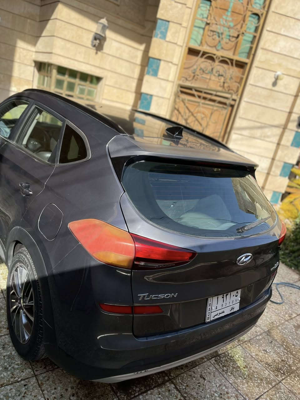 السلام عليكم توسان 2019 وارد امريكي وصور الحادث مرفقه  فول مواصفات رادار امامي خلفي كامرات 360 
بانوراما  
كشن كهرباء تدفئه
هيتر ستيرن 
كير AT
محرك 2400
رادار مانع تصادم 
دكمه 4 ويل 
لايت زنون
داخل جلد 
وهواي مواصفات بيه 
السياره ماشيه 107 الف
مكان السياره بغداد الدوره 
الرقم ***********

مراوس ب تسلا مودل 3 
سعر السياره 160 $
