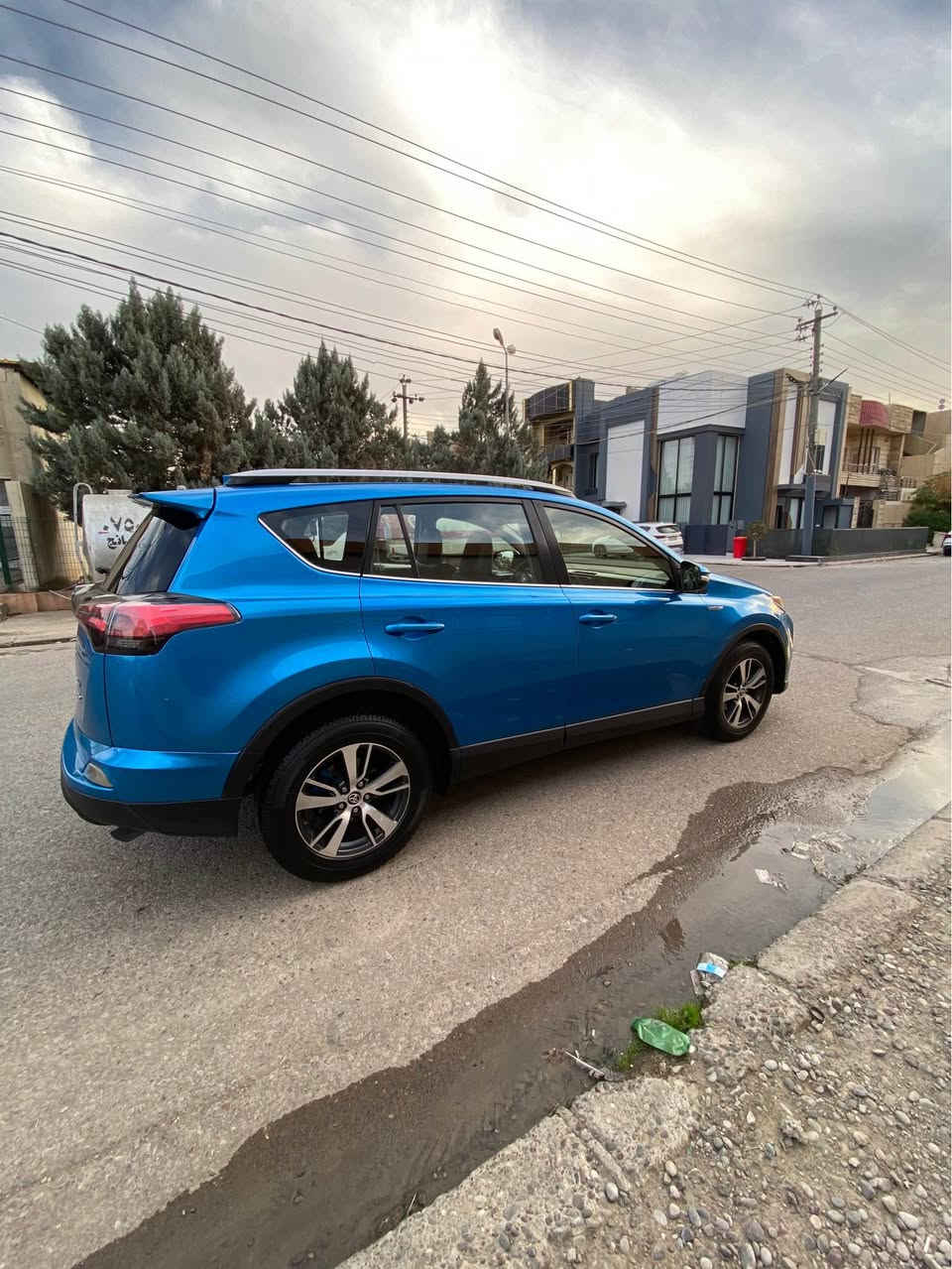 2017 RAV4-XLE
راف فۆر ٢٠١٧ دبل اکسل سلاید لون ممیز ماشیە ٨٣ الف میل -تاخم تایر و هزەوفحص جديده -مفتاح عدد ٢ ، صدر سياره جديد ، رقم جديد ، تحويل بشرط نفس اليوم 
ملاحظه: سياره فقط للبيع ومجال بسيط للطبين 
ت: *********** وتساب أربيل, العراق
