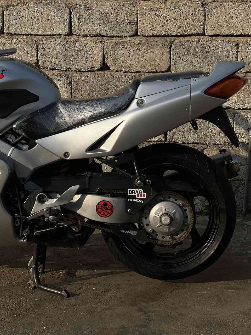 سلام عليكم دراجهVFR
V800 اربعه بستم
دراجه مروريه محرك كبس 
شرط نشاط مخيف بيهه هواي مواصفات صارلهه سنا يمي والله دراجه حلوه ورزنه كهربائيات كامله لا دوانص ولا خربطا وتشتغل علا اي بانزين بانزين اربيل سبب لبيع رايد اخذ احسن السعر 16ورقه 
المكان اربيل ملاحضه بدون مبالغه اعيدهه والله دراجه نشااط مخييف


**إذا كنت صاحب هذا الإعلان وتريد حذفه لأي سبب، رجاءا أرسل رسالة إلى الدعم الفني**