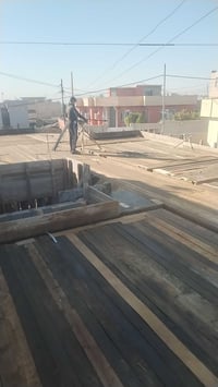 قالب خشب للبيع مساحة 60 متر بدون درسك بسعر مناسب نظافة وسط الشراي يتوا...