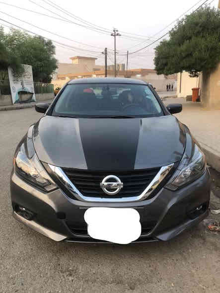 التيما موديل 2017 سيارة نضيف 
مواصفات Sr
سيارة بيها جاملغ خلفي صبغ+ربع جاملغ امامي+ربع صندوك 
سعر 120 و مجال 
رقم تليفون ***********
