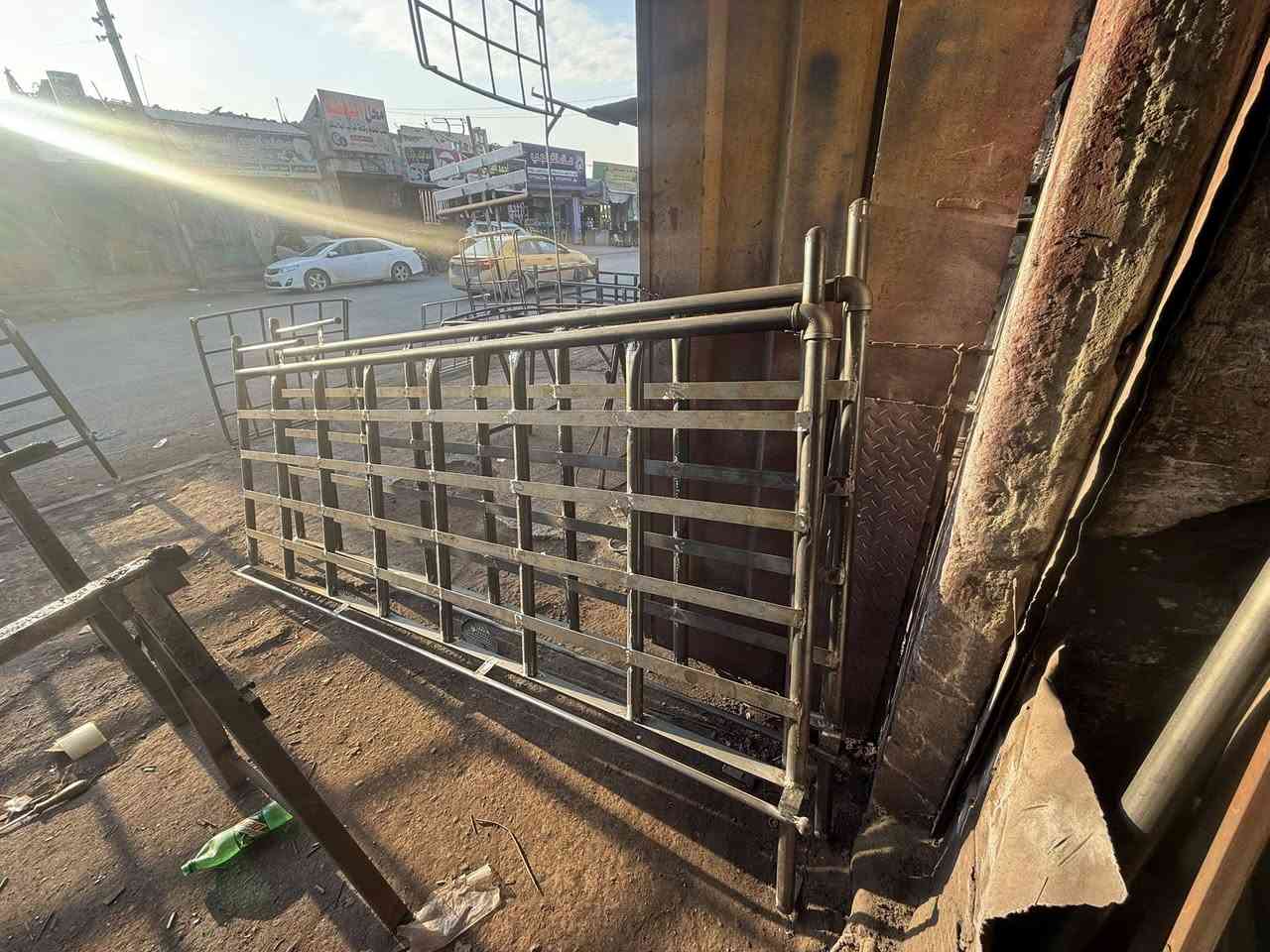 محجرات ارتفاع متر تفصال ايدي متوفر للبيع مال نثيه جاهز اي استفسار خاص او ***********
