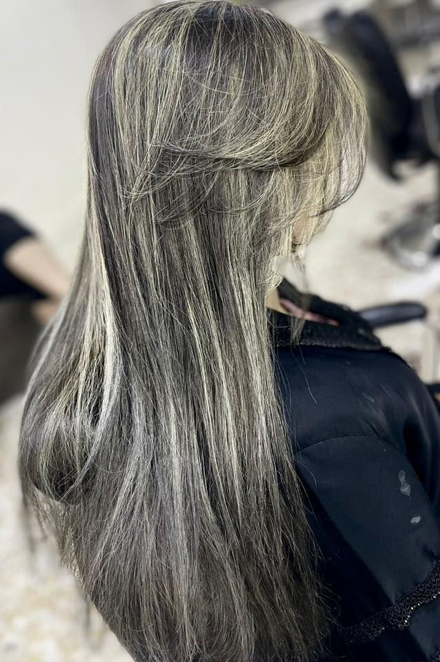 بناء على طلب الزبائن مددنا عروض رأس السنة للأسبوع القادم وبمناسبة ولادة الإمام علي عليه السلام  يوم غدا قص وشسوار ومعالج الكافيار بالبخار سعر البكج ١٠ ليوم واحد فقط 
زورونا ونورونا نستقبلكم يوميا بكل حب من الساعة ١١ إلى الساعة ٩ مساءا للحجز والاستفسار على الأرقام ***********  ***********
