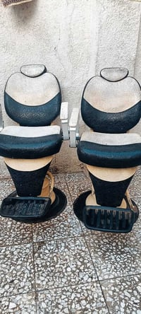 كراسي حلاقه للبيع مع زوج امرايات 07828723129