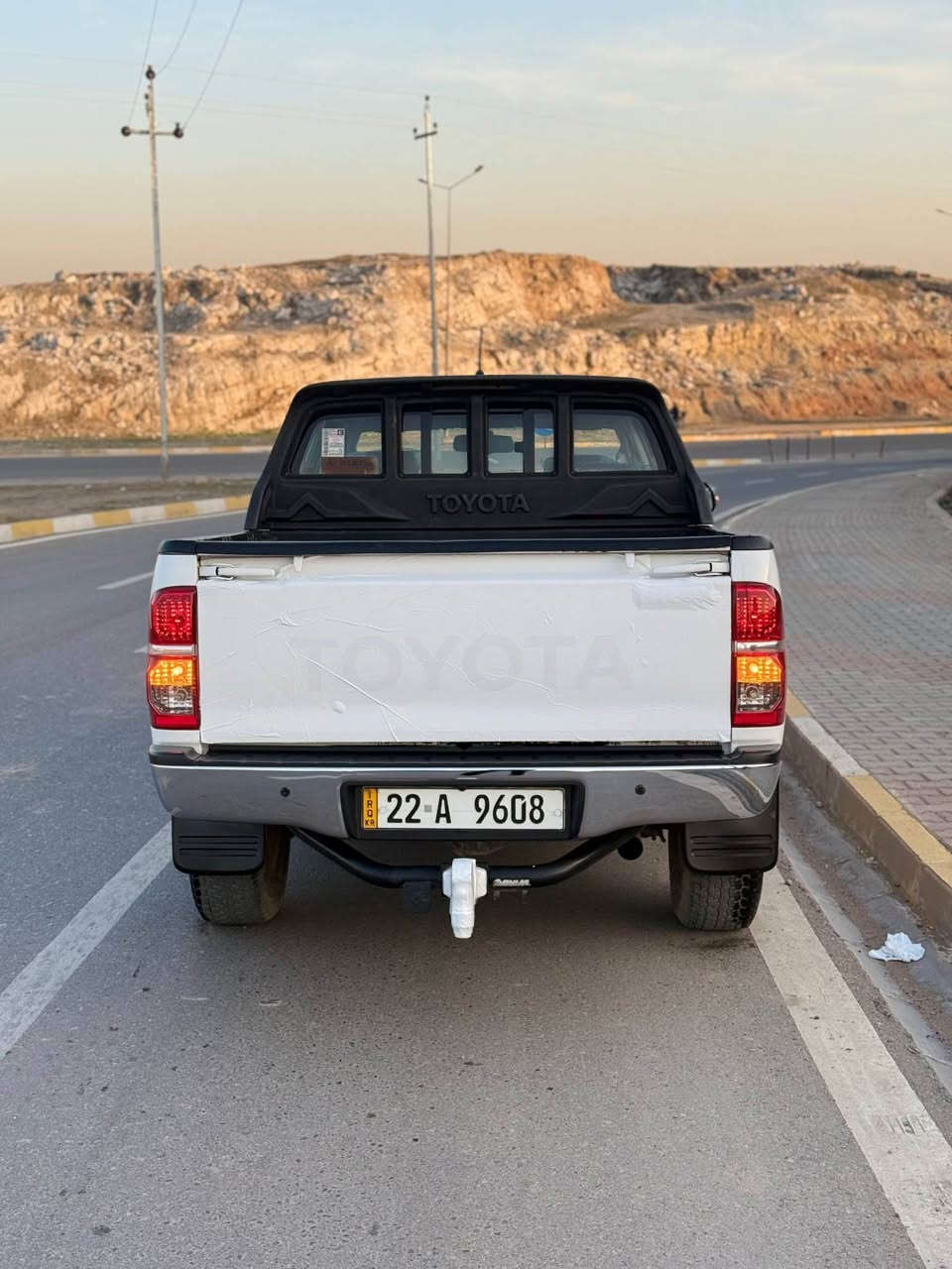 #بیع سریع 

﷽

‎‏‎💎⚜️للبیع

‎‏‎‏⚜️ TOYOTA HILOX⚜️/
2014

تویوتا هیلوکس
مودیل 2014
سعودي درجه 1 
بطل 
ابيض ثلجي
فوول مواصفات 
كير اوتوماتيك 
دبل اكسل
حساس امامي خلفي
داخل صاج
كاميرا
تحكم ستيرن
مراية كهربائية 
ويل كروم
هوك
بلاجكتور
جام خلفي سكة
سيارة بدون صبغ 
بي مكان تعديل بارد
مكان كارت صغير
بونید مبدل بیلادی 
يعني بي مكانين فقط
سيارة بدون صبغ بدون حادث
سيارة حيل حلو علي وضع شريكة
رقم سنوية  كلة جديد لحد 2028
رقم رباعي 
كير محرك تبريد صدر اكسل كهربائيات تحويل غرامة وكالة كلة بشرط
سيارة ربع دينار مابي مصرف
محرك مامفتوح بشرط 
بدون صوت بخار

سعر : 215

***********
***********بی واتس اب 

مكان : چمچمال شمشمل, السليمانية
