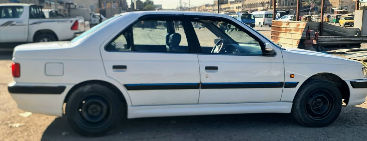 السلام عليكم بيجو بارص موديل ٢٠١٢ رقم بغداد سياره جاهزه وكامله السعر ٣٣ الاتصال على الرقم ***********
