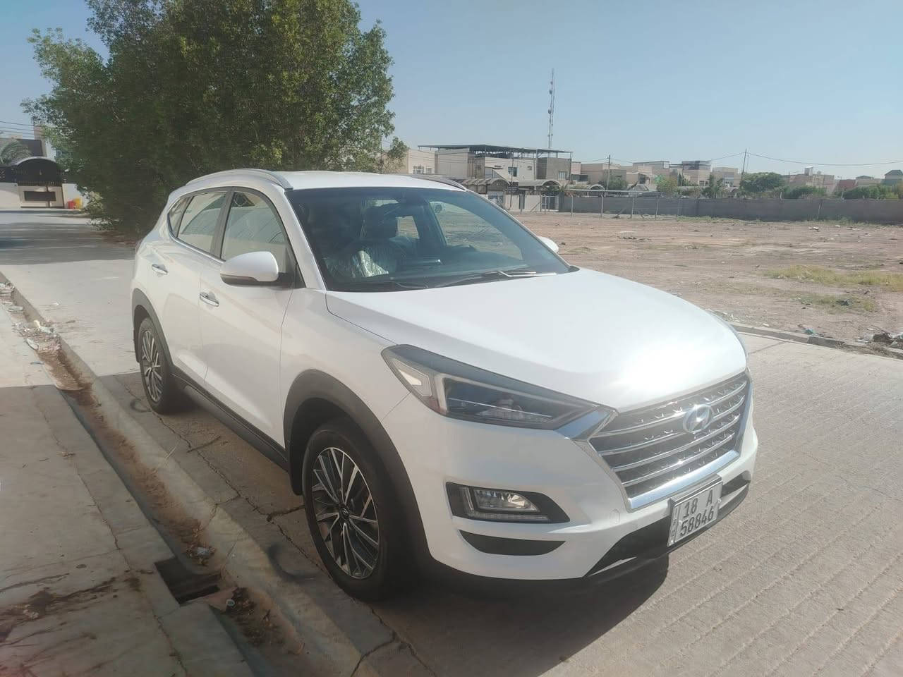 هونداي توكسان موديل 2020  شكل لكزز خليجي فول مواصفات عده البنراما مكفوله كفاله عامه حتى دعاميات مكينه ٢٠٠٠ دوش
لايت خمس عدسات
بك لايت لد
حساس امامي وخلفي
كشنات ثنين كهرباء
بصمه
كشنات جلد لونين
نظام ترحيب
كامره دواره
شاشه الجبيره 
رقم بابل دولي بسمي سنويه جديده السعر ١٨٥ او بيها مجال قليل للاستفسار الاتصال على الرقم *********** غير متواجد على الفيس
مكان السياره نجف النجف, العراق
