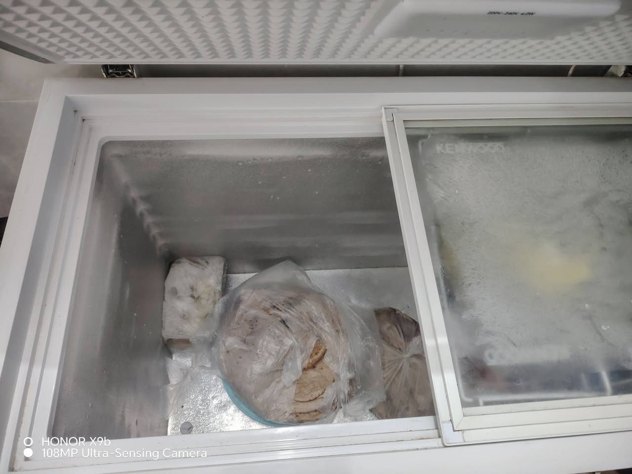 سلام عليكم ورحمة الله وبركاته
مجمده للبيع نوعيه kenwood نظيفه جدا
بلازمه حجم 43 للبيع نوعيه kenwood سمارث انترنت نظيفه جدا 
السعر خاص
مكاني حي الشهداء


**إذا كنت صاحب هذا الإعلان وتريد حذفه لأي سبب، رجاءا أرسل رسالة إلى الدعم الفني**