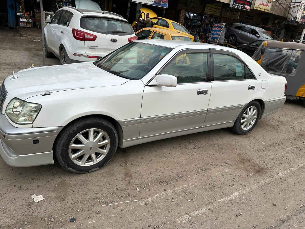 السلام عليكم
ملكه موديل  ٢٠٠٣ السياره فول مواصفات عدا الفتحه جدا نضيفه خظراويه اصل كرستال محركه D4 الكبير تحويل مباشر السعر ١٦٠ ورقه وبيه مجال بسيط اي تفاصيل اتصل على الرقم *********** وتدلل
