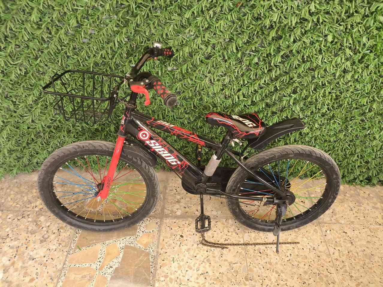 سلام عليكم بايسكل حجم 20 للبيع كلشي كامل مابي أي نقص بعده جديد سعره 35 وبي مجال قليل شراي اتصل مامتواجد خاص ***********
