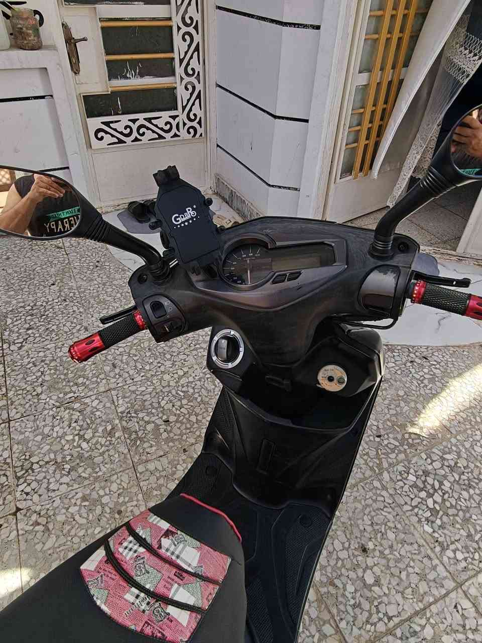 سلام عليكم للبيع سكنس شمعه دراجه رامبه أوراق اصوليه دراجه كفاله عامه تجي وتفحص ياله تاخذهاا  مكينه ما مفتوحه ولا ملعوب بيهاا بجيسهاا  مكاني بغداد دسيم الخضراء تجي تاخذهاا من بيتي وبل عافيه الي ياخذهاا سعر خاص عل واتس اب متواجد رقم الهاتف ***********
