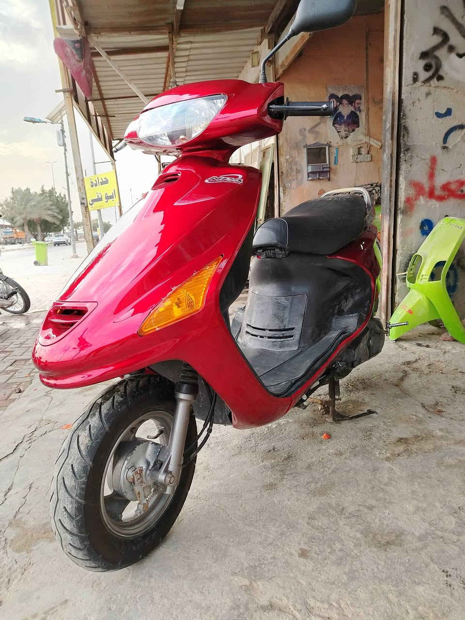 سلام عليكم فراشه للبيع مكينه مامفتوحه كهربائيات كلها شغاله سعر 550وبيها مجال مكان نجف ***********
