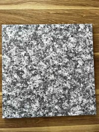 سيراميك كراجات • ٤٠×٤٠ • نقد وتقسيط