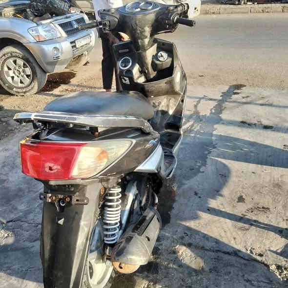 السلام عليكم سكنس فحل 140 نوزل دراجة حلوه كفرات كله بلاد السعر 700 وبيها مجال المكان مدينة الصدر الرقم ***********
