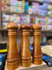 مطاحن بهارات يدوية • مطحنة بهارات خشب • مطحنة توابل يدوية • مطحنة بهار...