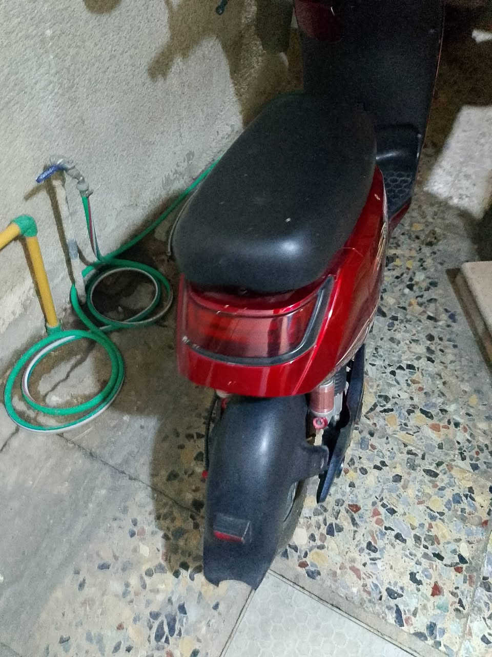 السلام عليكم
دراجه شحن 
اربعه كير 
ما اعرف بيها التفاصيل
باتريات خمسه
بيها شخطين فقط اثر واكف وكعت
السعر 450


**إذا كنت صاحب هذا الإعلان وتريد حذفه لأي سبب، رجاءا أرسل رسالة إلى الدعم الفني**