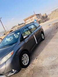سينا XLE • ٢٠١٧ • فتحة وبصمة
