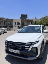 توسان موديل 2025ا السيارة زيرو ماشية ٨٠٠كيلو مكفولة كفالة عامة من الشخ...