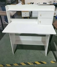 ميز مكتبي • ١٠٠×١٢٠×٤٣ • خشب MDF ١٢مم