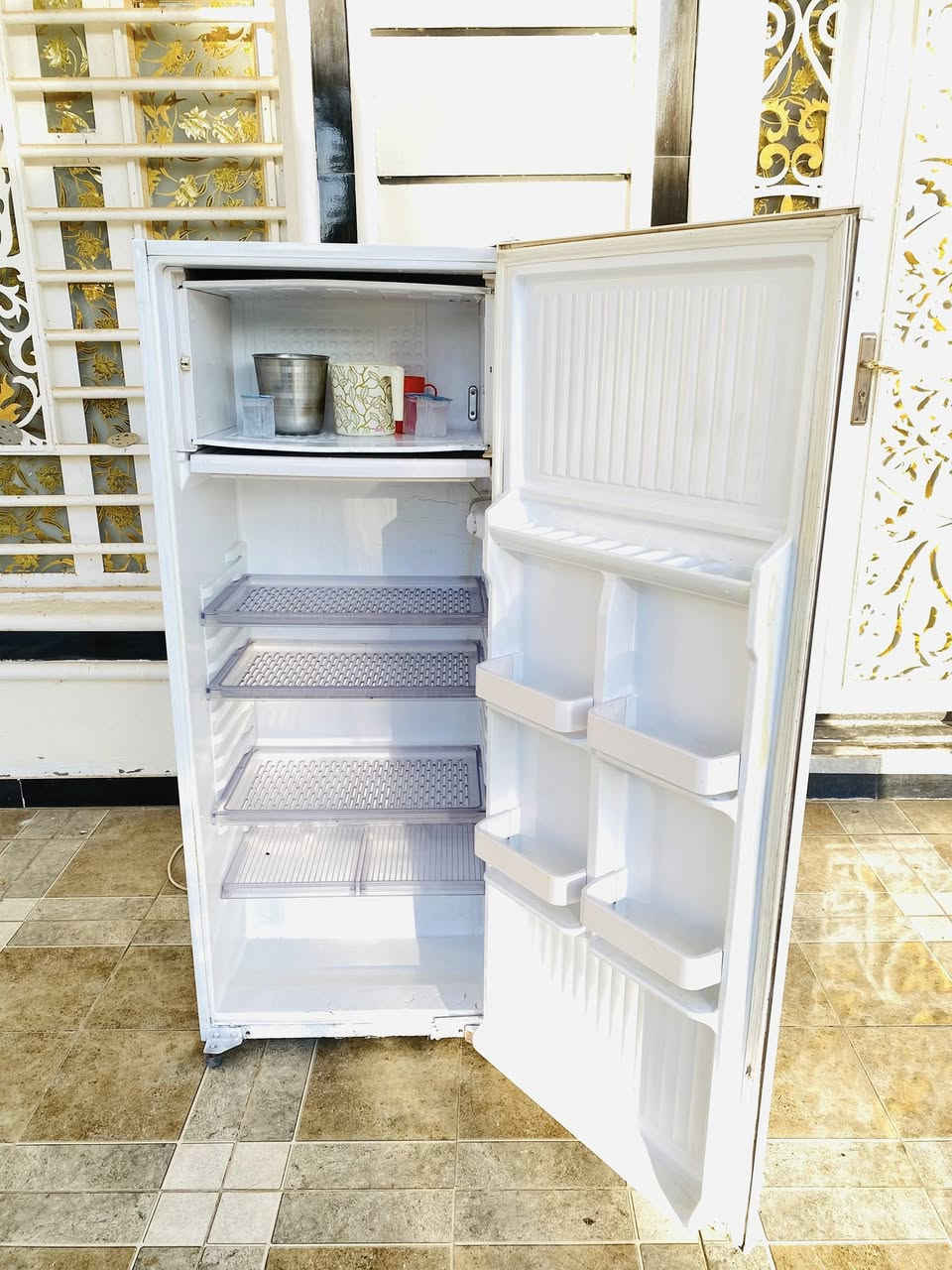 ثلاجة  نوّع كريازي حجم كبير 16 قدم مستعملة ماداخله تصليح ونظيفه شغاله وتجميده فول علئ الفحص وضمان شهر للبيع_محاويل _بعلوان  _السعر 165 الف


**إذا كنت صاحب هذا الإعلان وتريد حذفه لأي سبب، رجاءا أرسل رسالة إلى الدعم الفني**