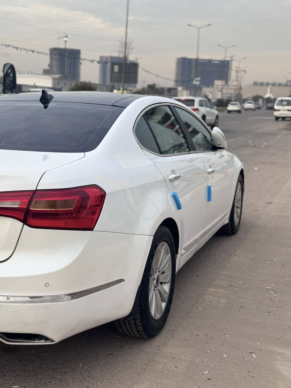 كيا كادنزا خليجي 2011 فول مواصفات كشنات جلد بانوراما تحكم ستيرن مري شفط وكهرباء برده خلفيه بلاديه 
مكينه سته سلندر شواصي لغود دواخل كله كفاله رقم وسنويه وهزه جديد مكينه كير بشرط 
بيها صبغ ٣قطع بابين وبنيد صبغ فقط بدون حادث

السعر 106وبيها مجال مال جيه والسياره احلى من الصور بهواي 

العنوان بغداد/***********
***********
