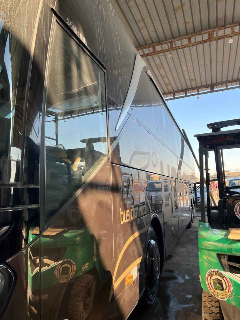 بسم الله وعلى بركه الله
تم تركيب تبريد زعانف 6حار 16بارد مع كمبريسر زعانف الحجم الخاص مع(سبلت مناميه للسائق)❄️
 سيارة الأخ حجي حسين بصره 
ورشة العميد 
لؤي الخزعلي ***********
