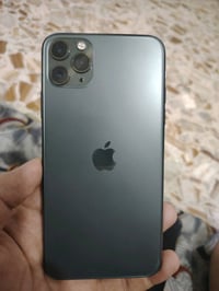 الهاتف iphone 11 pro max بدلت اله هارد ٢٥٦ و وكف ما يشتغل  و البطارية ...
