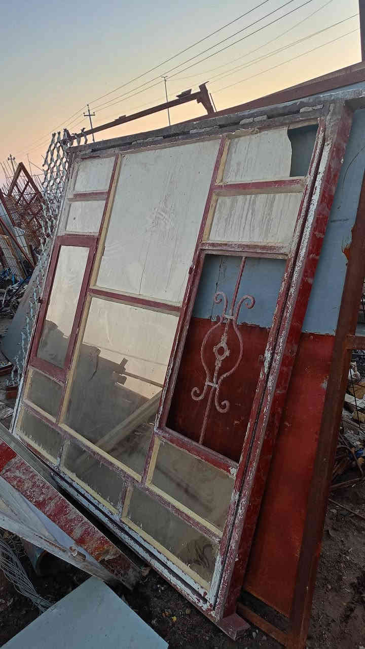 السلام عليكم متوفر انواع الحديد بي ارسي جديد سندويج مستخدم كميه خير من الله اي طول اتريد بيبان حديد و الامنيوم و BVC مستخدم وجديد وشبابيج حديد والامنيوم وBVC جديد ومستخدم قياسات متوفره دنك جملون شيلمان مستخدم وزاويه جديد ومستخدم ويوجد جادر مال بي ارسي وجينگو وبواري مربع ودائري ويوجد بلاستك ثقيل وبوري حديد ثقيل وميز حديد وكافه انواع الحديد شتريد موجود غير ذني الذكرتهن كلشي موجود جملون وغيره من الثقيل بعد.       المكان ناصريه قرب سجن الاصلاح ساحه رياض مقابيل البنجرجي خالد للاستفسار رقم الهاتف موجود. ***********
