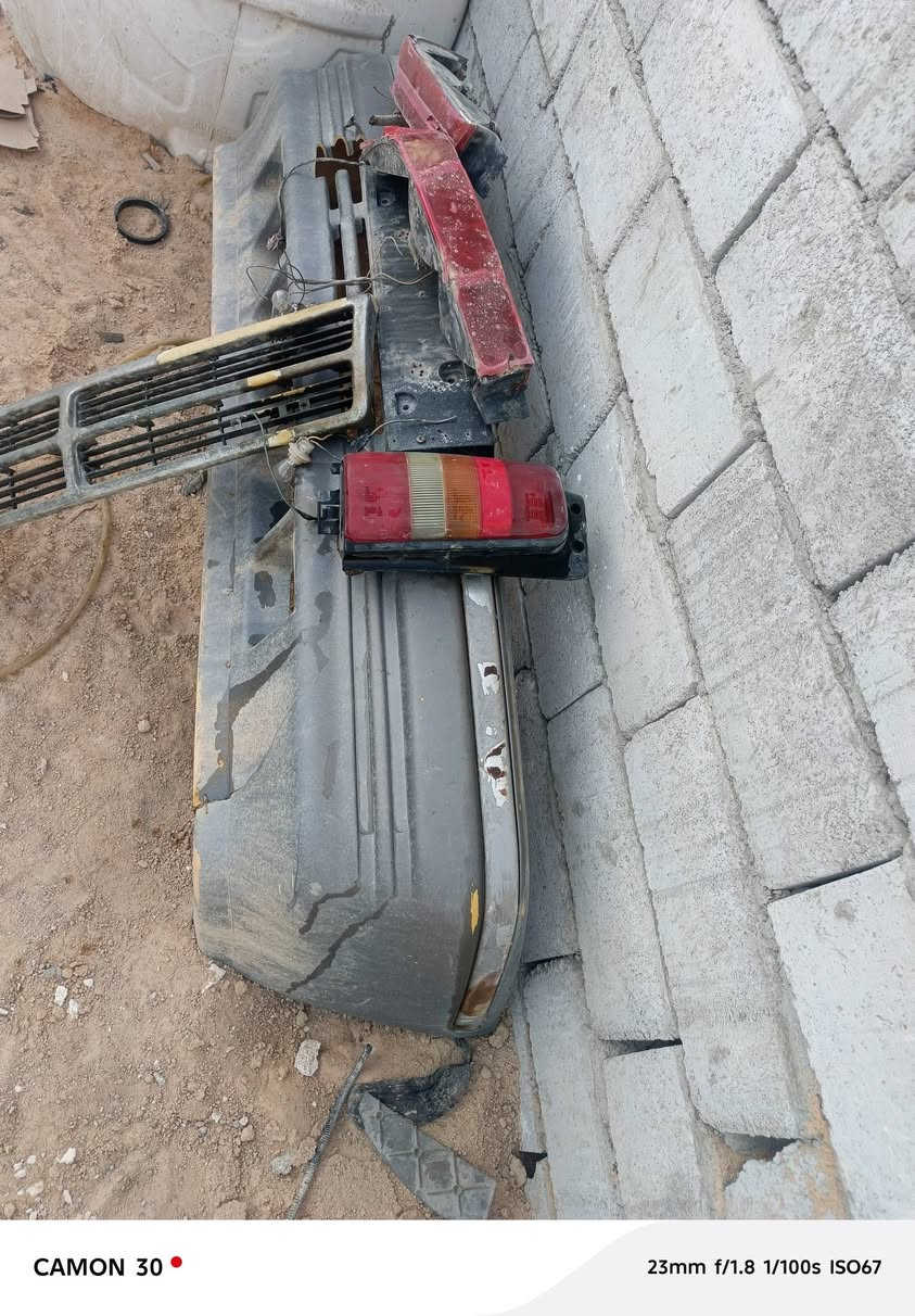 سلام عليكم غراض سياره دوج موديل 92 كلهن نضيفات عنوان نجف كوفه قيم وخذ بل يرضي الله ***********
