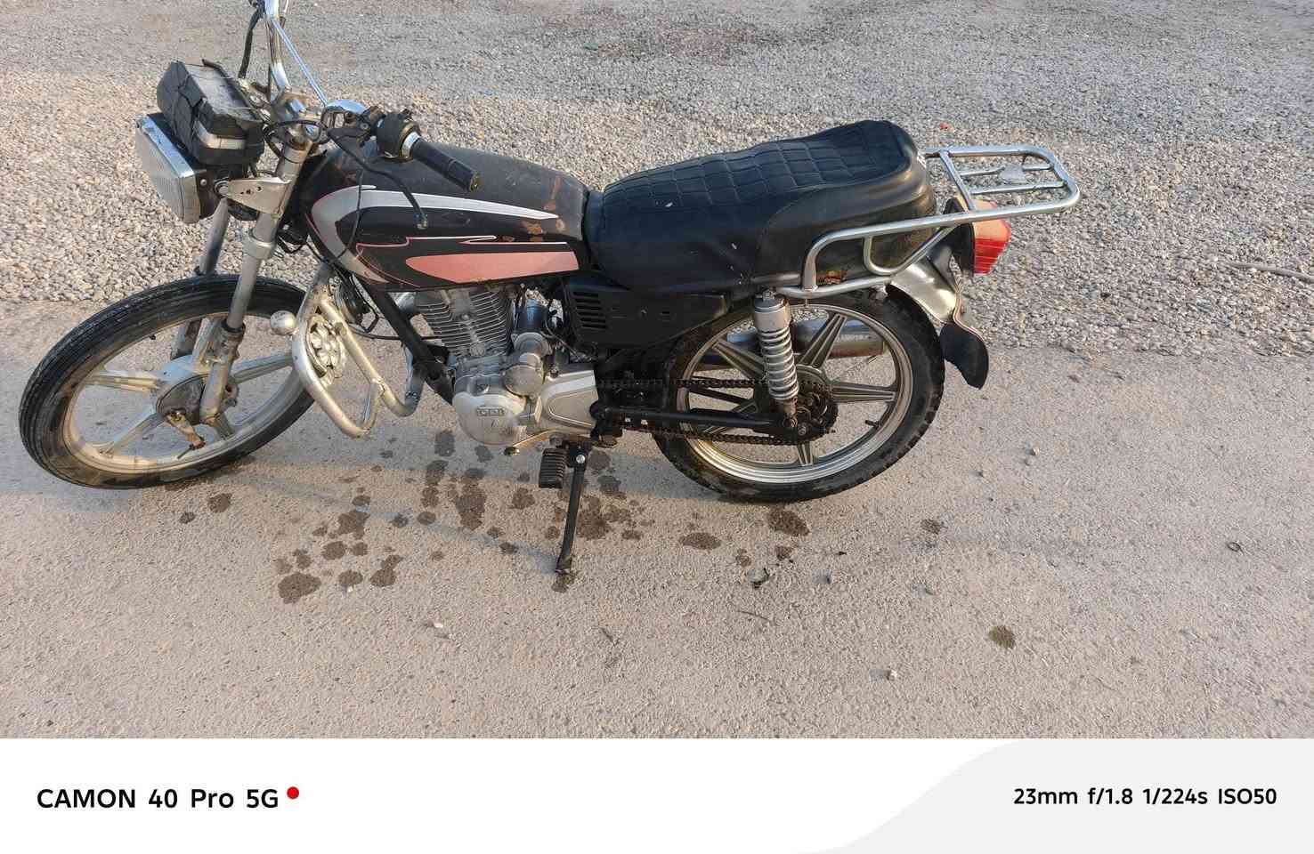 سلام عليكم دراجه البيع موديل 19 كلهه شغاله  فقط يرادله باتري وتربط كهربياتهه مكان ديالى شهربان الهارونيه السعر 250وبي مجال /***********
