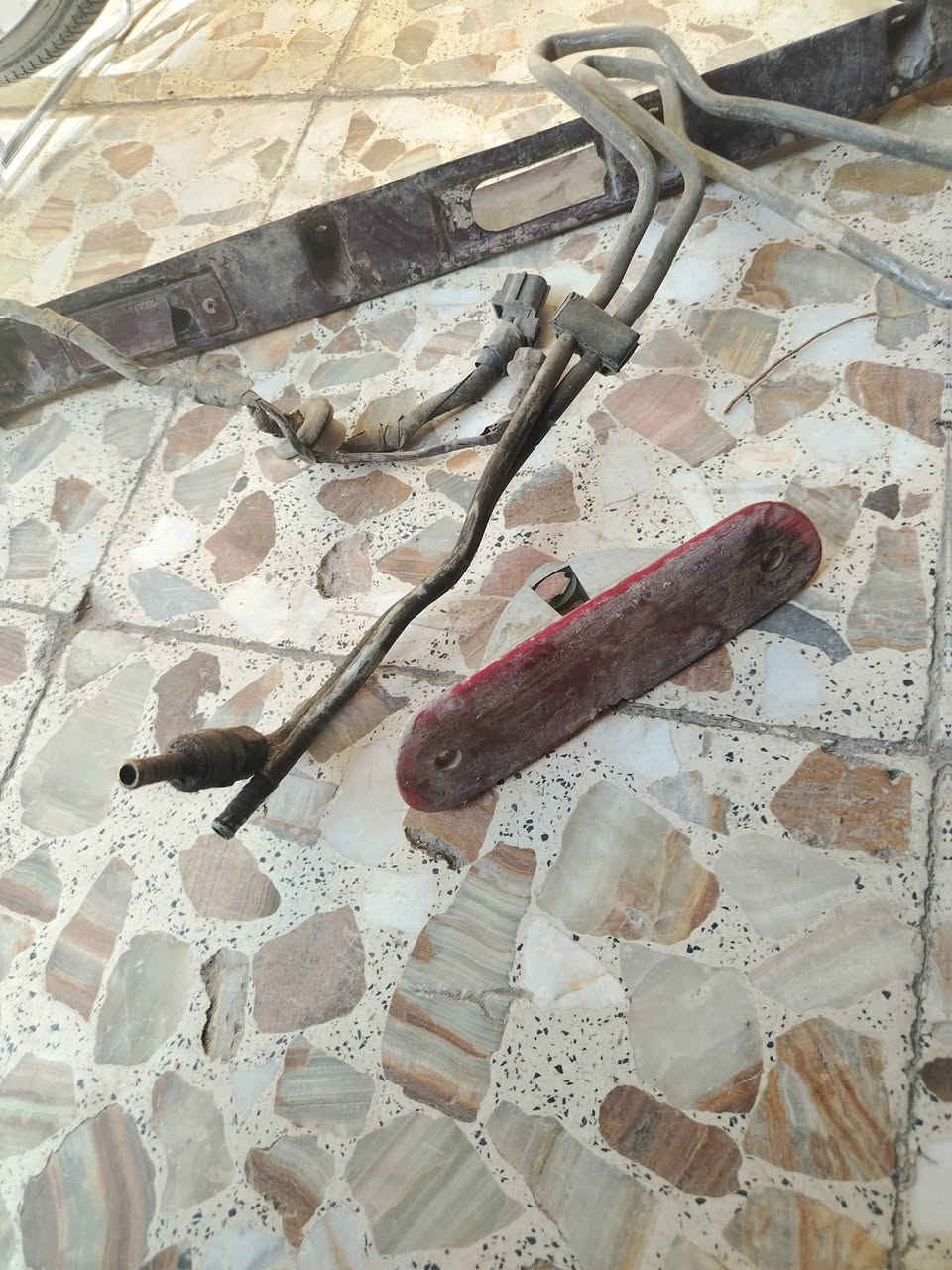 السلام عليكم غراض شيروكي ٢٠٠٠ كلهن ٧٥ الف اتصال ***********
