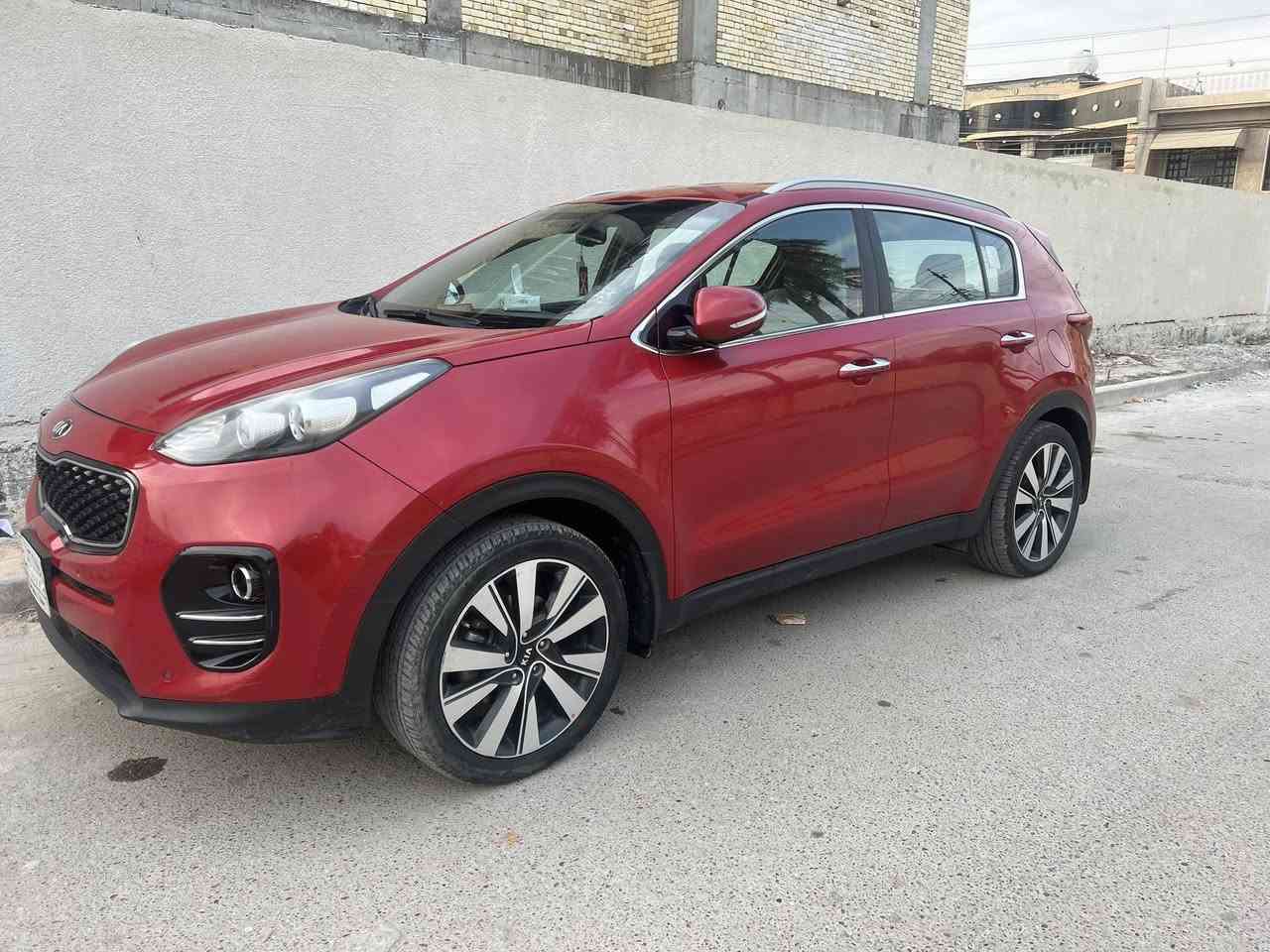 كيا سبورتج 2017  خليجيه ماشيه 96 الف بصمه صندوك كهرباء مري شفط ويل 19 محرك 2000دوش مكفوله من الصبغ  بيع او مراوس ***********بغداد الزعفرانية
