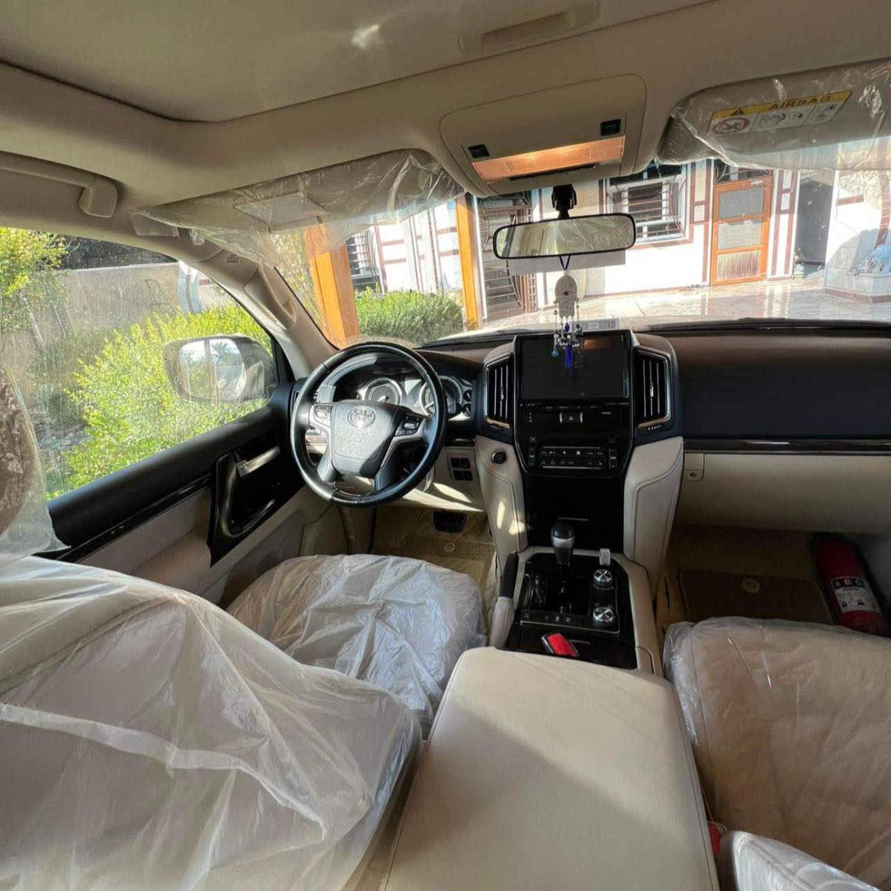 تويوتا لاندكروزر برايم (2021)🤍🔥
خليجي زيرو🇰🇼

🛣️ الممشى: 3000 حقيقي
🔢 الرقم: بغداد إنكليزي
🧾 السيارة: باسمي
🛡️ الكفالة: كفالة عامة

🔧 المحرك: V6 توين تيربو 3.5 لتر
⚙️ القير: أوتوماتيك 10 سرعات
🚙 الدفع: رباعي دائم 4×4

🛞 أنظمة القيادة: تيرين مود + كراول كنترول + قفل دفرنس
🛋️ الكشنات: جلد فاخر (تبريد ❄️ + تدفئة 🔥)
💺 المقاعد: كهرباء + ميموري
🌡️ تبريد: أمامي وخلفي متعدد
📺 الشاشة: كبيرة 12.3 إنج
🔊 الصوت: JBL
📱 النظام: Apple CarPlay + Android Auto
🔌 شحن: وايرلس
🎥 الكاميرات: 360 درجة
📡 الرادار: أمامي + مانع تصادم
🚧 الحساسات: أمامي وخلفي
🛣️ نظام المسار: الحفاظ على المسار + نقطة عمياء
💡 الإنارة: LED كامل
🛞 الرنكات: 20 إنج
🌤️ السقف: فتحة
📦 الصندوق: كهرباء

✅ الحالة: سيارة جاهزة من جميع النواحي

📮 السـعـر ✅ لايك و تعليق يصلك ع الماسنجر 📩

مكان تواجد السيارة: تواصل مع الرقم المذكور
رقم صاحب السيارة: ***********
الصفحة مكلف بالنشر
