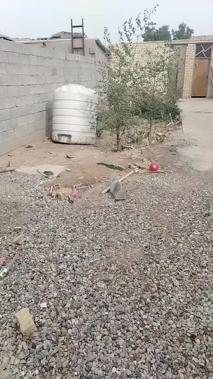 اسلام عليكم بيت البيع 280 متر
العنوان مقابل شارع المستشفى 
السعر 18 
*********** اتصل ودالل
