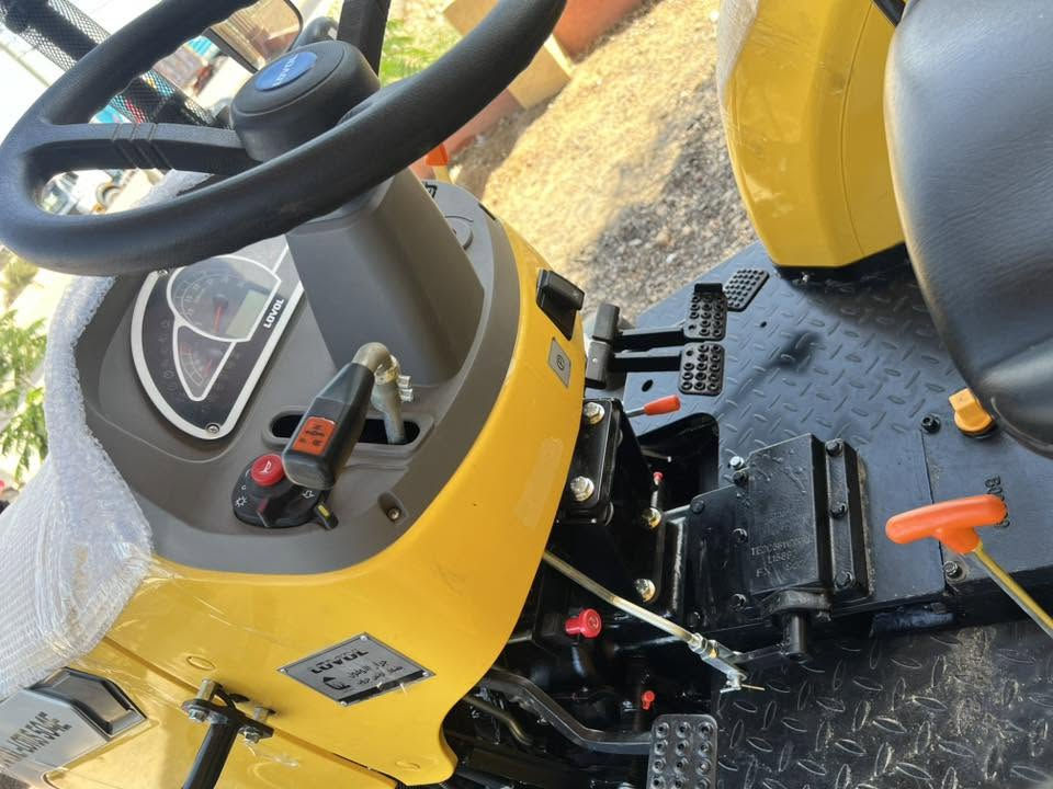 🚜 جرار LOVOL  ٥٠ حصان
📞 للتواصل 
01024057997
01108901730
📍 البحيرة- كوم أمبو، ابوالمطامير 
أمام مصنع التنر
#ايجيبت_موتور
#Egypt_Motors
#LOVOL
#جرارات_الوحش
#جرارات_زراعية
#معدات_زراعية
#جراراتDF
#جراراتYTO


**إذا كنت صاحب هذا الإعلان وتريد حذفه لأي سبب، رجاءا أرسل رسالة إلى الدعم الفني**