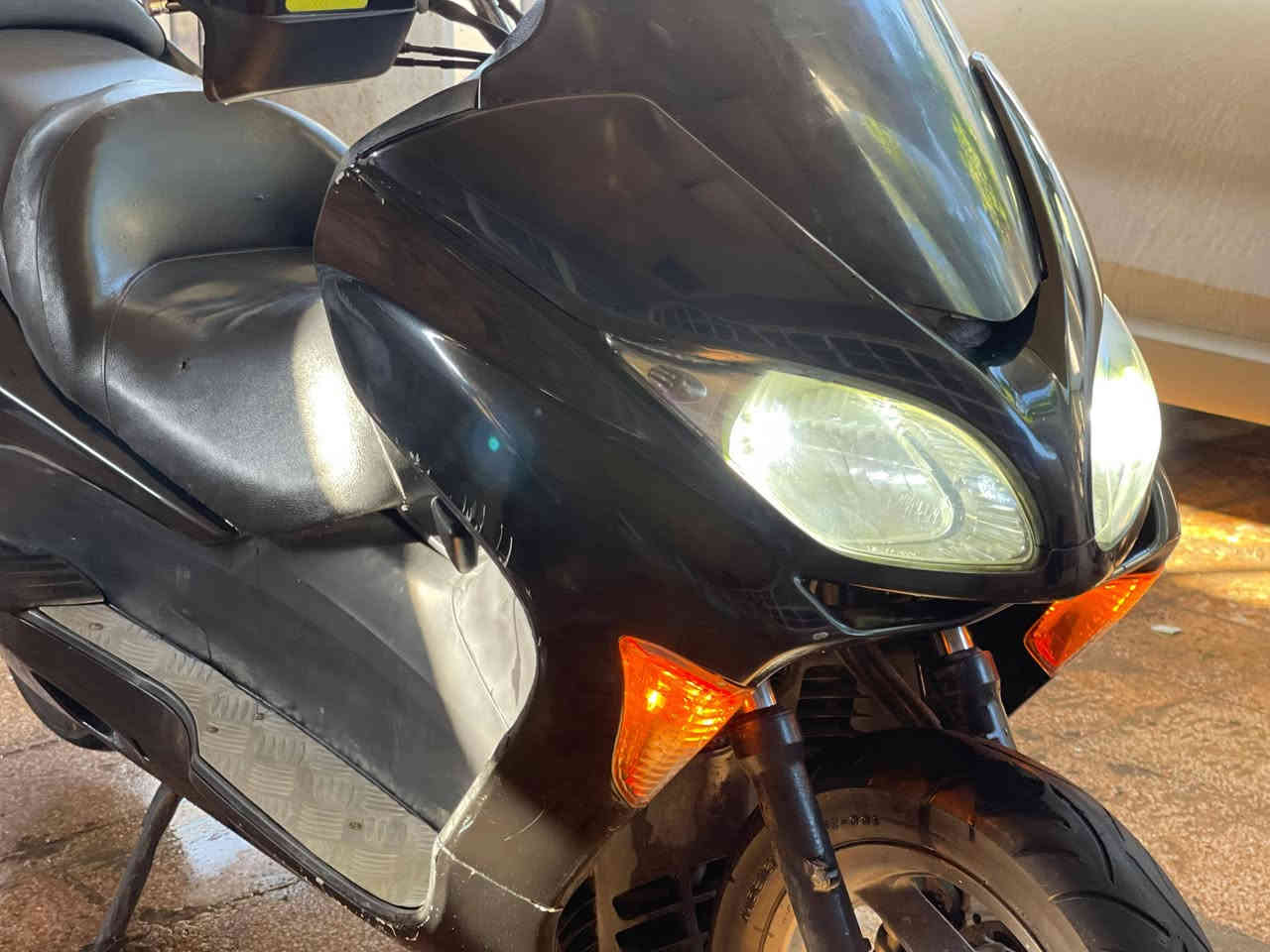 من رخصت ادمن الكروب المحترم 
فورزا 0.9 كامله من كل النواحي شرط متصرف عليها ربع دينار مرتبها ع ايدي شلعة تشگ الگاع ومعدل 120 دراجة مرتبة سبب البيع اريد اجيب سياره دراجة تاخذها وتدعيلي لان ماتوگف بيك أبد ترايها وين ماتريد نقصها فقط جاملغ نكسر ومافارغ ابدله وسعرها 25 بالسوك اذا جديد ووياها خوذه اصلية ماخذها ب65 الف هديه للشراي والسعر 11 ورقة وبيه مجال بسيط للاستفسار *********** موجود اتصال وواتساب وبخدمة الشراي مكاني العمارة ميسان
