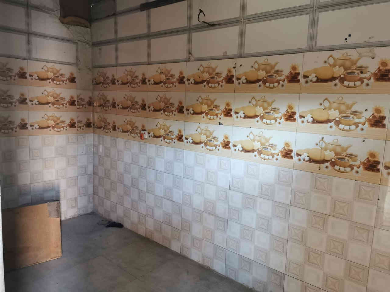 بيت تجاوز للبيع في منطقة الشعب الديوان قرب الشارع العام تبليط مجاري ماء كهرباء مدارس قريبة جدا
للستفسار الاتصال ***********
