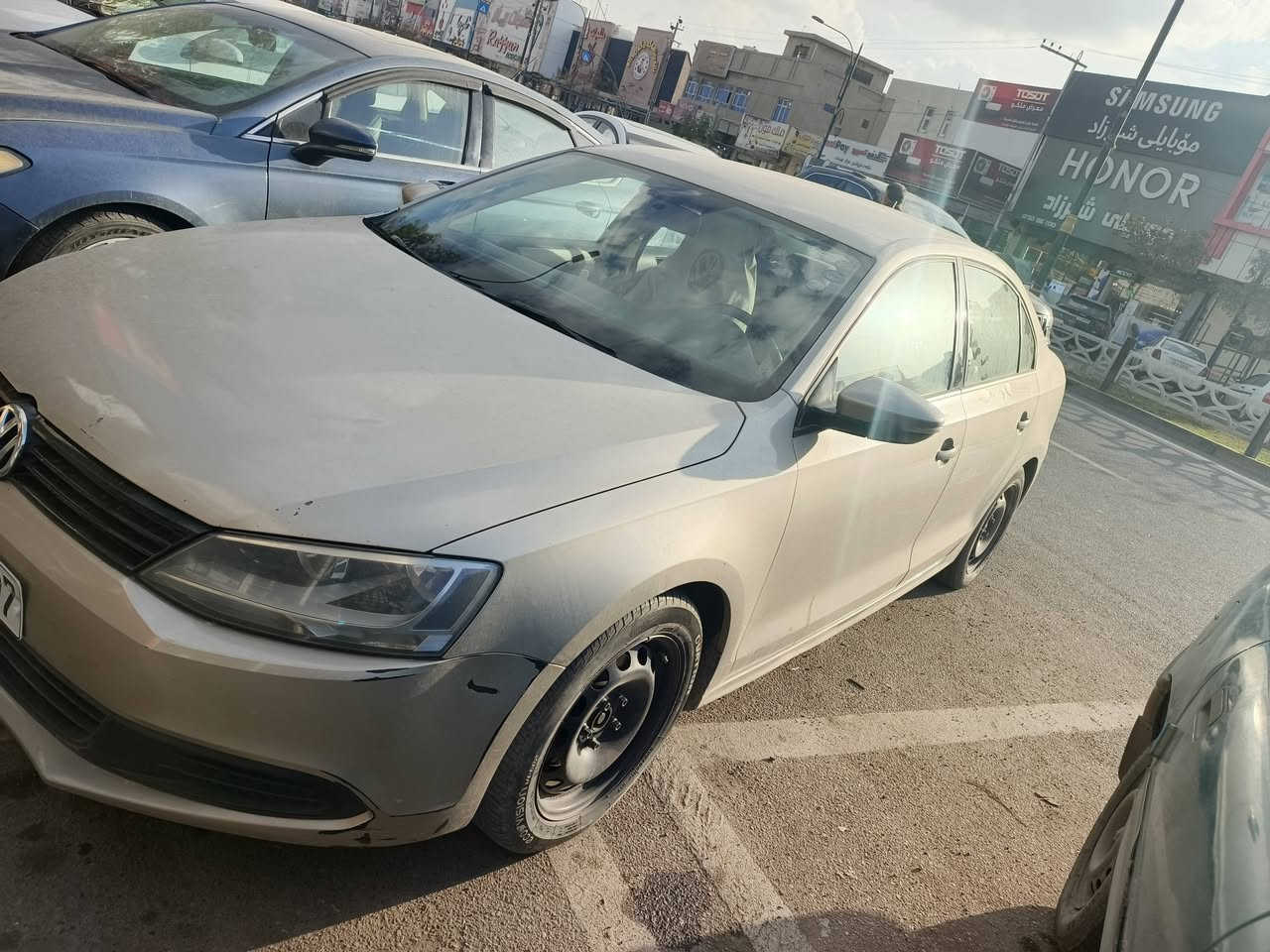 سلام علیکم
جیتا ٢٠١٥ مەکینە ٢٠ بێ تۆڕبۆ  مواسفات خلیجی 
گێر و مەکینە بەشەرت 
سیارەکە بە ناوی خۆمە سنوی تاکو  کۆتایی ٢٠٢٧ 
بطاقةي بنزینیشی هەیە ،١٨٥ هەزار رۆیشتووە
٩٥ وەرقە و مجال شوین کرکوک


**إذا كنت صاحب هذا الإعلان وتريد حذفه لأي سبب، رجاءا أرسل رسالة إلى الدعم الفني**