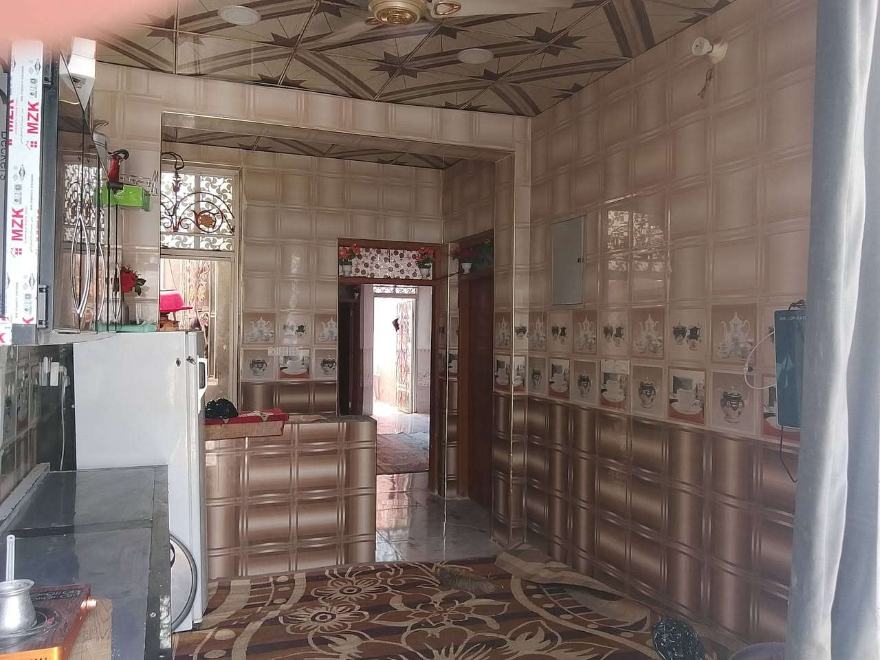 بيت البيع مساحه 150مترالبيت حديث كونكريت مسلح بحي العسكري الغربي بلعريضه الاستفسار ع رقم ***********
