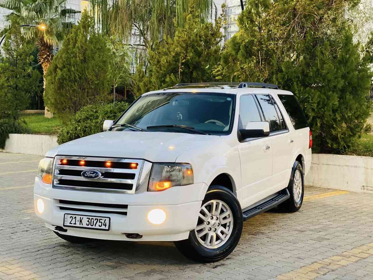 Ford expedition 2012 niva
                                                                      خلیجی
                                                                      ناو زەرد
                                                                      سلایت
                                                               دەبل ئەکسل
                                                                ٣ ڕیز کوشن
کوشن کارەبا 
                                                           تەبرید مەرکەزی
حاسە
                                                                     بلاجکتۆر
تەحدید سورعە 
سوکان ڤۆڵیوم
                                                             شاشە و کامێرە
                                                                      تەلەفون
لایت ئۆتۆ
١٣٨هەزار ڕۆشتووە 
سەنەوی و رەقەم تازە
گێڕو مەکینە بە شەرت
بێ سەوت بێ بوخار بێ دوکەڵ
                                         ١ پەڵەی بچوک بۆیاخی هەیە
ویل و تایەی تازە 
                                     تاقمێک تایەی دەنلوپی لەسەرە
تەحویل و غەرامە بە شەرت
شوێن:سلێمانی
138$💵 
📞ژ.ت/***********
