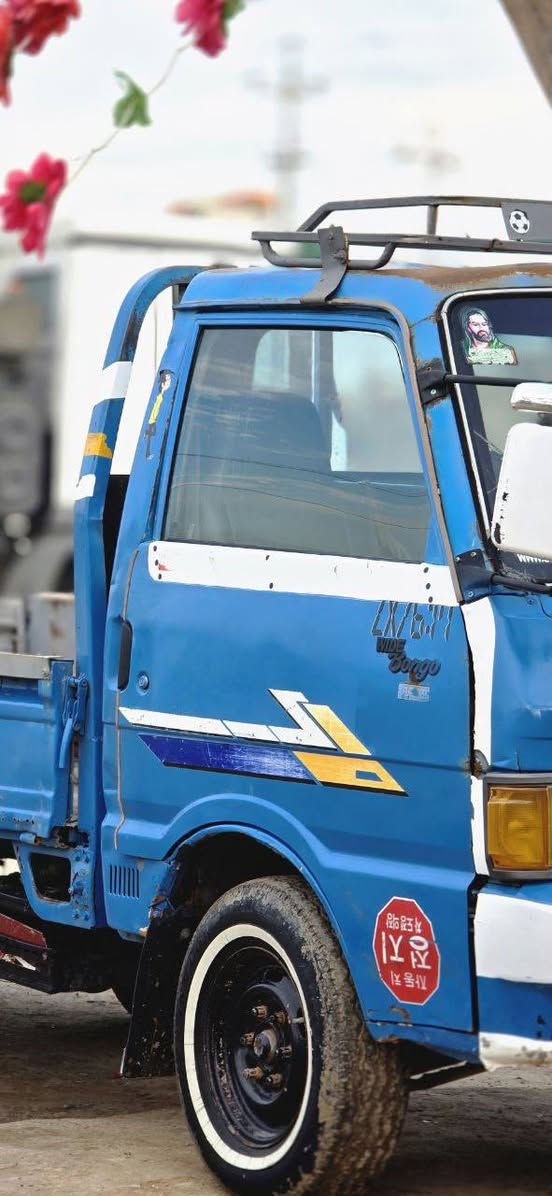 السلام عليكم كيا للبيع موديل 93
بدون تحويل مااندل راعيه رقم بابل  السعر 26  وبيه مجال بسيط
تخم تاير حداديه نظيفه شاصي نظيف
الاتصال على الرقم  ***********
