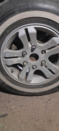 زوج بدون تايرات ويلكم مال هايسه يرهم على جنبي على شيري على هايكر والعن...