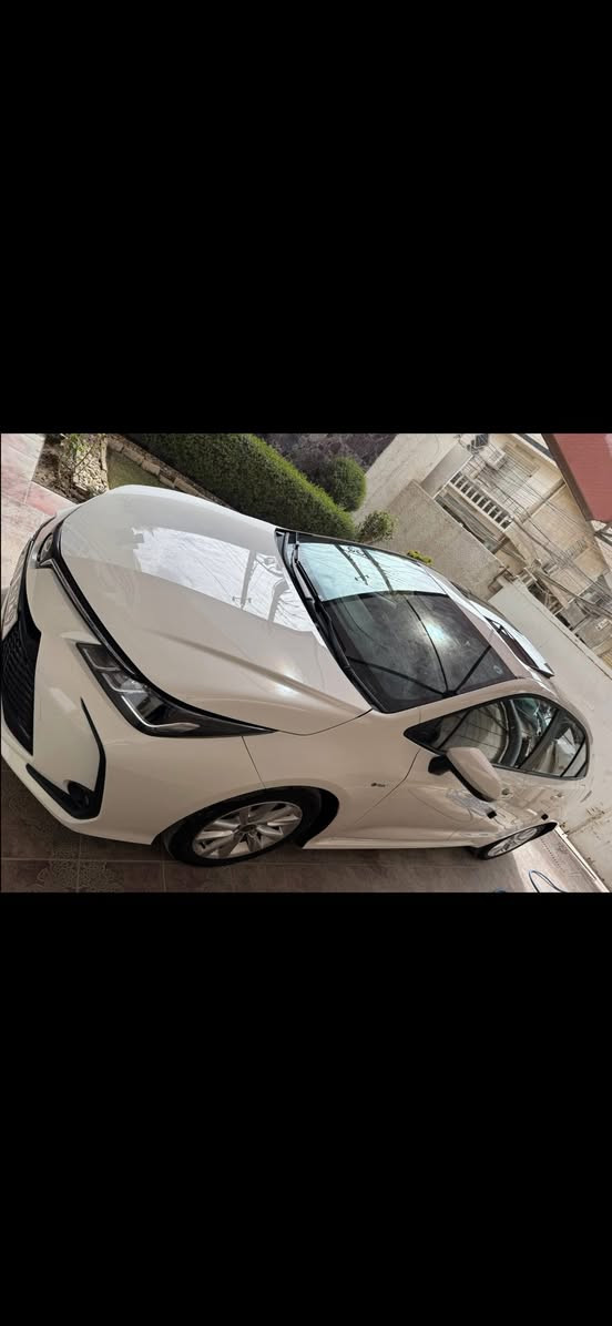 تويوتا كورلا هايبرد 2024 خليجي رقم بغداد الجديد السنوية بأسمي السيارة بحالة جيدة جدا مكفولة من الصبغ والبارد عداد المسافة 22 الف كم  فوول 1/1 السعر 145$  ***********
