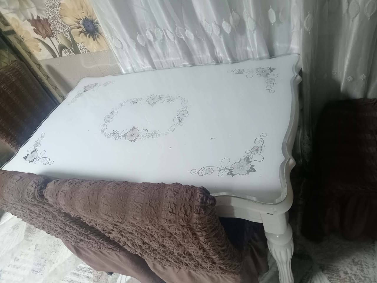 ميز طعام مع ٤كراسي السعر ١٥٠وبي مجال


**إذا كنت صاحب هذا الإعلان وتريد حذفه لأي سبب، رجاءا أرسل رسالة إلى الدعم الفني**